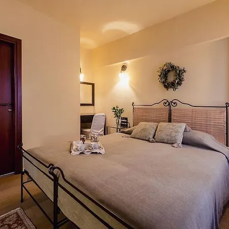 Avalon Boutique Rhodes فندق